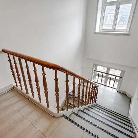 Apartment Bright Near Airport And *