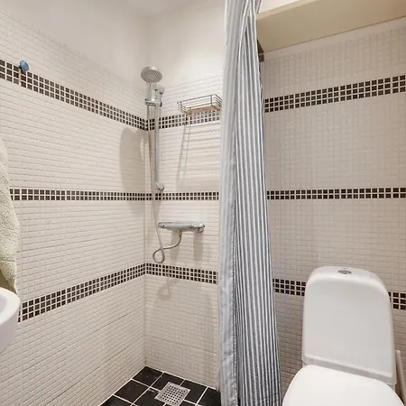 Apartment Bright Near Airport And