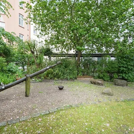 Apartment Bright Near Airport And Copenhagen
